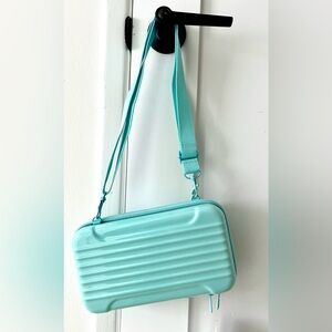 BNWT iFLY luggage mini travel toiletries electronic case MINT super cute NEW!!!